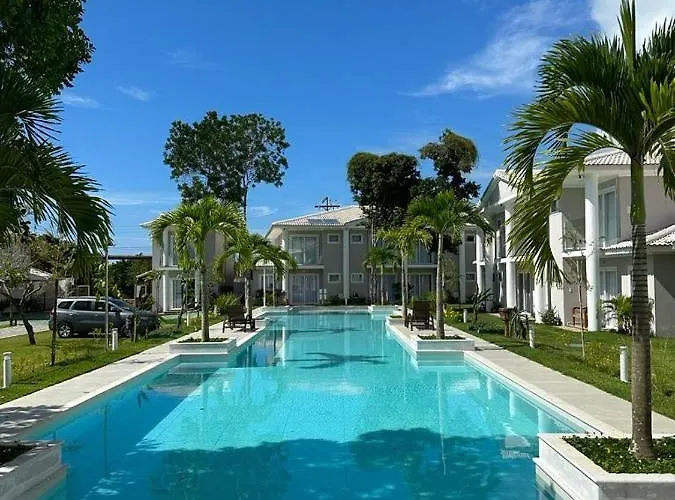 Excelente Casa De 02 Suites Em Arraial D\'Ajuda-Condominio Fechado